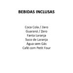 Bebidas inclusas no buffet de crepe para festas: refrigerantes, suco de laranja, água e café com petit four.