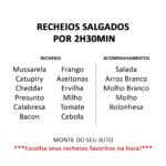 Recheios salgados e acompanhamentos do buffet de crepe para festa em São Paulo, com opções como frango, mussarela, calabresa, bacon, salada e molhos diversos.