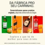 Garrafa de vodka Smirnoff original ao lado de um drink com gelo, acompanhada das bebidas Tanqueray, Johnnie Walker Black Label e Old Parr. No topo, o texto "Da fábrica pro seu carrinho. Comercializamos apenas produtos originais, adquiridos diretamente da Diageo".