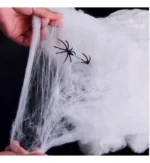 Kit Teia de Aranha Halloween — 5 Teias Brancas + 10 Aranhas Decorativas - Imagem 5