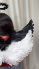 Asa de Anjo com Tiara — Fantasia Adulto e Infantil (Branco ou Preto) - Imagem 2