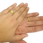 Par Alianças Banhada À Ouro 18k Casamento + Anel De Noivado