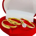 Par Alianças Banhada À Ouro 18k Casamento + Anel De Noivado