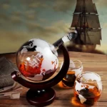 Conjunto De Decantador De Uísque Globe Com 2 Copos Gravados