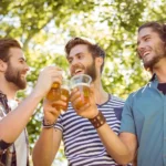 Copo Descartável Liso Festa Para Chopp 330ml Resistente 50un Cor Transparente