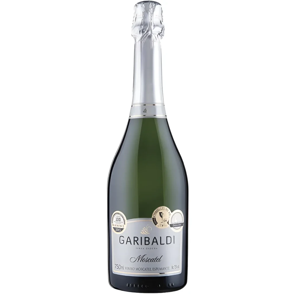 Espumante Brasileiro Branco Garibaldi Moscatel Serra Gaúcha Garrafa 750ml Espumante Brasileiro Branco Garibaldi Moscatel Serra Gaúcha Garrafa 750ml