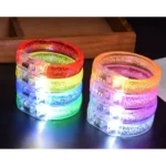 Kit Balada Festa Neon 10 Pç Bracelete Led Pisca Cores
