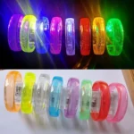 Kit Balada Festa Neon 10 Pç Bracelete Led Pisca Cores