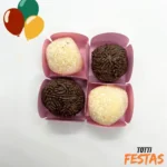 100 Forminhas Doces Porta Forminha 4 Pétalas Brigadeiro