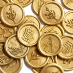 100 Lacre De Cera Dourado Varias Artes Disp. Selo P/ Convite