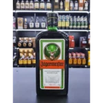 Licor Fino de Ervas Jägermeister Garrafa 700ml