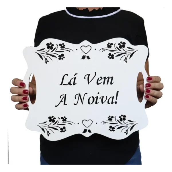 Plaquinha Casamento Entrada De Igreja P7 Lá Vem A Noiva