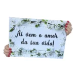 Plaquinha De Casamento Noiva Flores Brancas Aí Vem O Amor