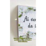 Plaquinha De Casamento Noiva Flores Brancas Aí Vem O Amor